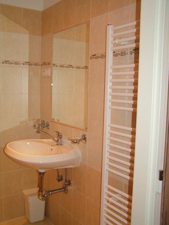 Hotel Ondras Zlín Cameră foto
