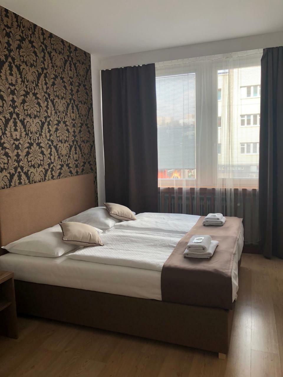 Hotel Ondras Zlín Exterior foto